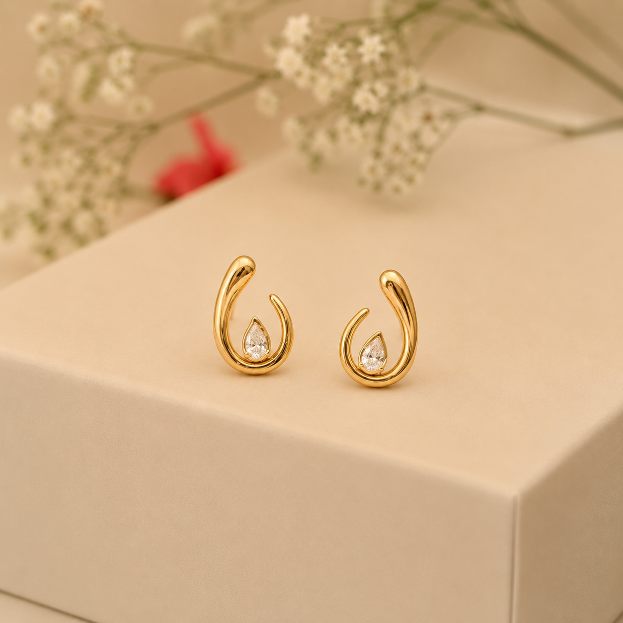 The Droplet Stud Earrings