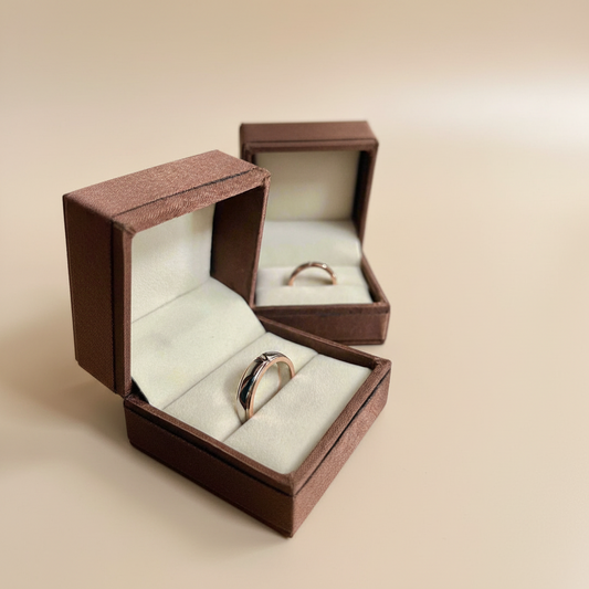 Platinum His & Hers Wedding Band Set
