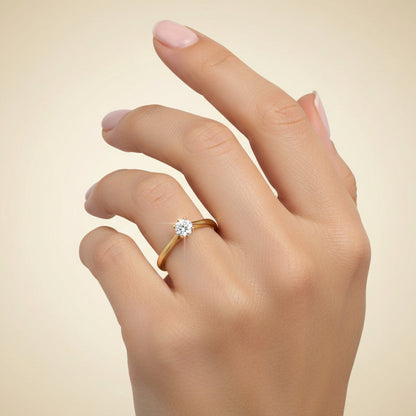 Timeless Solitaire Elegance