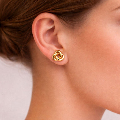 Classic Knot Gold Stud Earrings (8 mm)